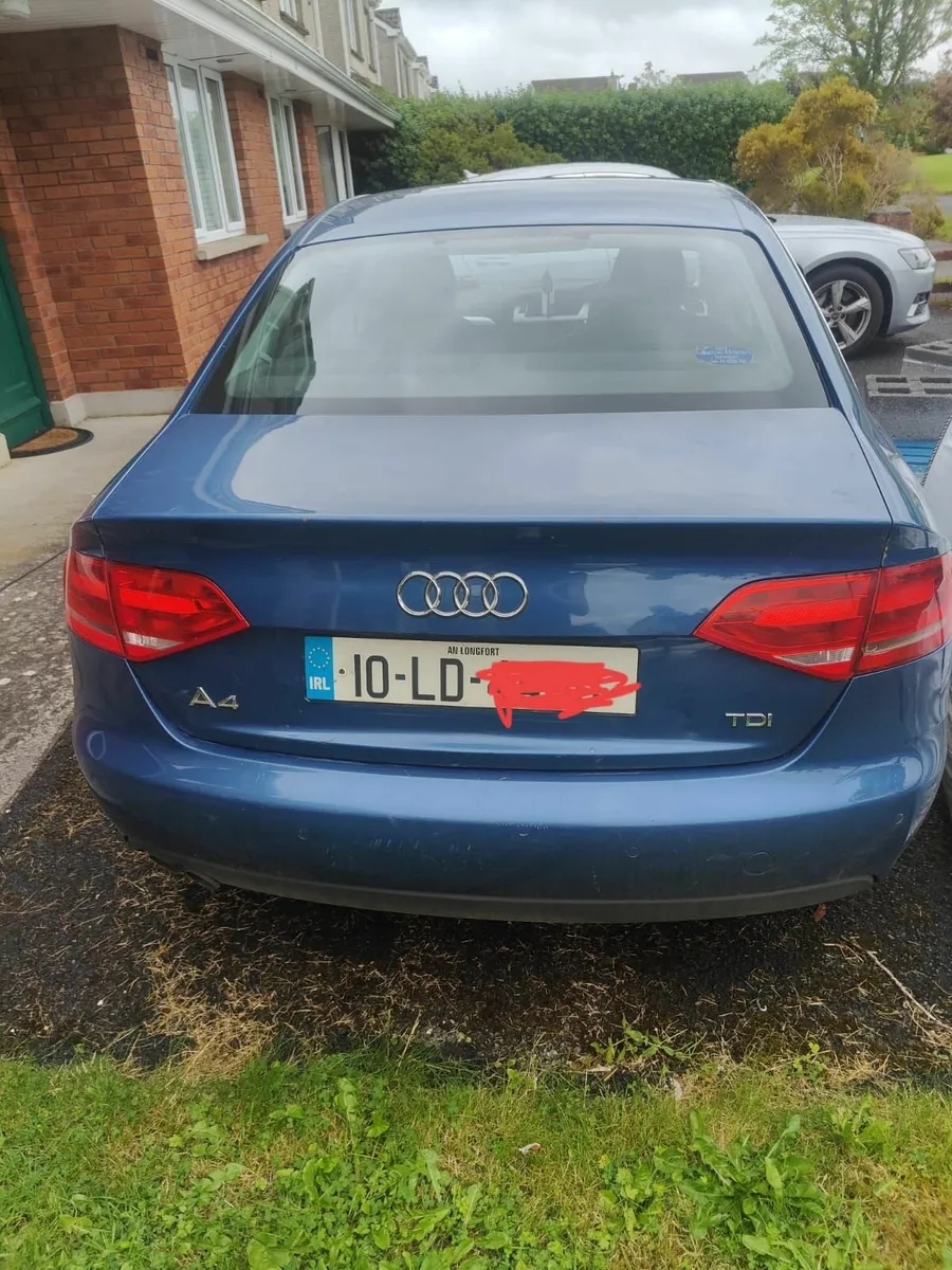Audi A4 2010 - Image 2