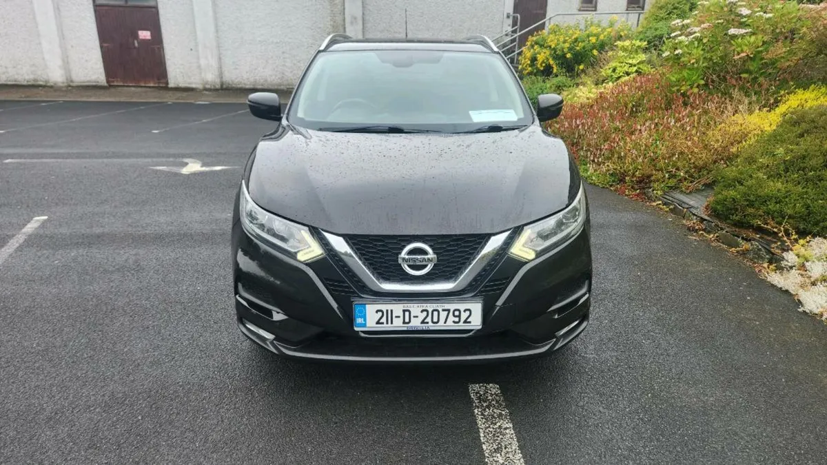 Nissan Qashqai High Spec Low Km's - Image 2