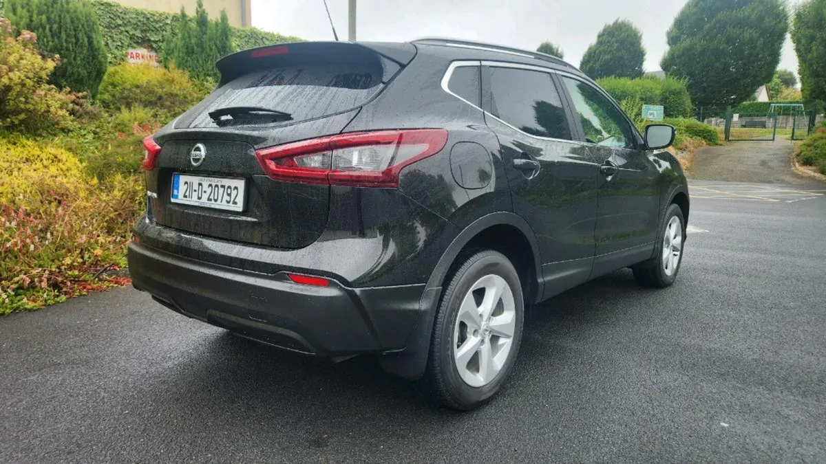 Nissan Qashqai High Spec Low Km's - Image 4