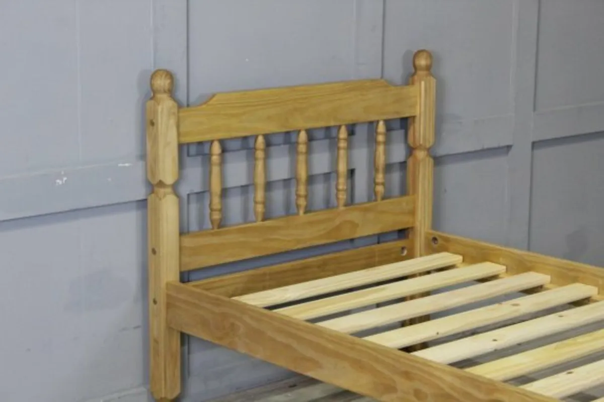Pine single bed frame - Image 3