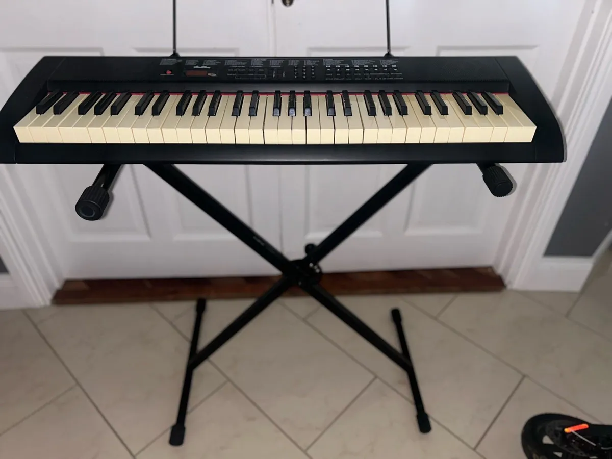 electric piano\ keyboard - Image 1