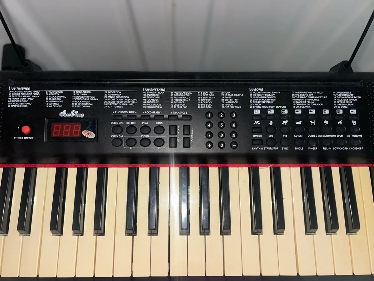 electric piano\ keyboard - Image 4