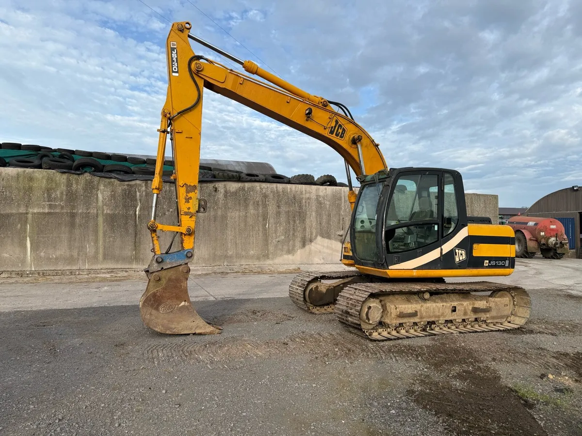 JCB JS130 - Image 1