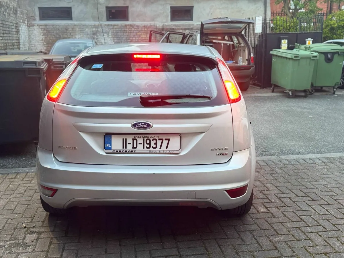 Ford Focus 2011 - Image 3