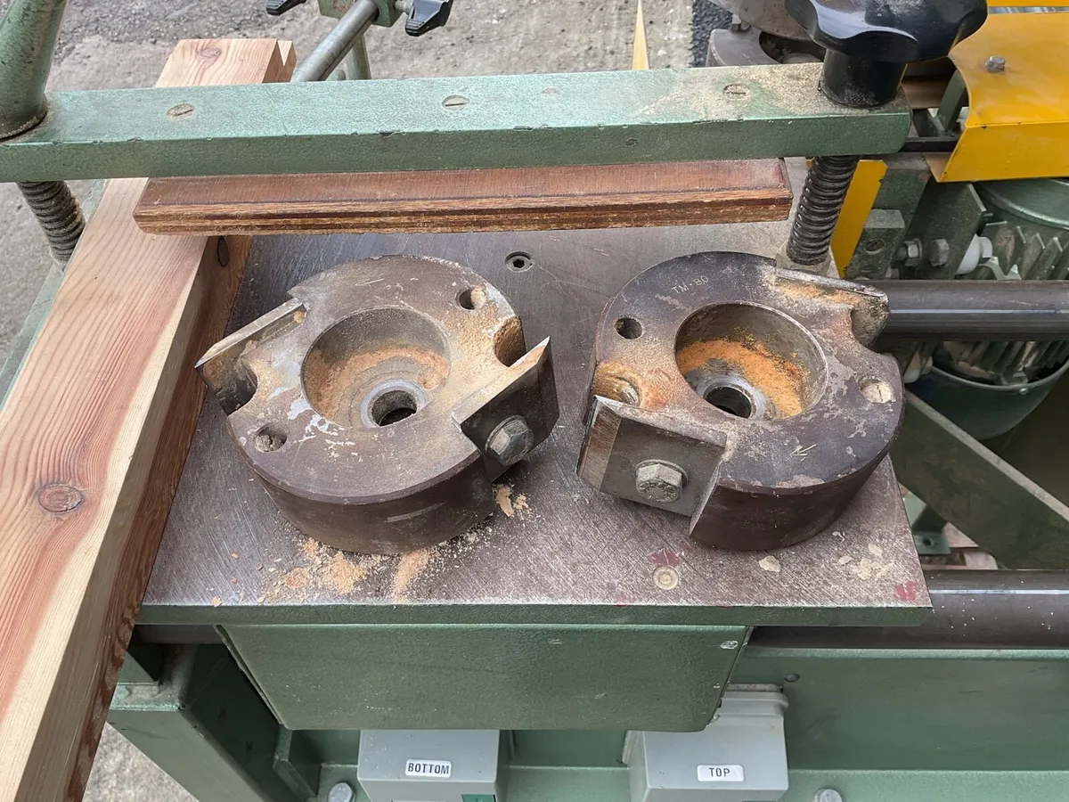 Multico Tenoner with little use ex college - Image 2