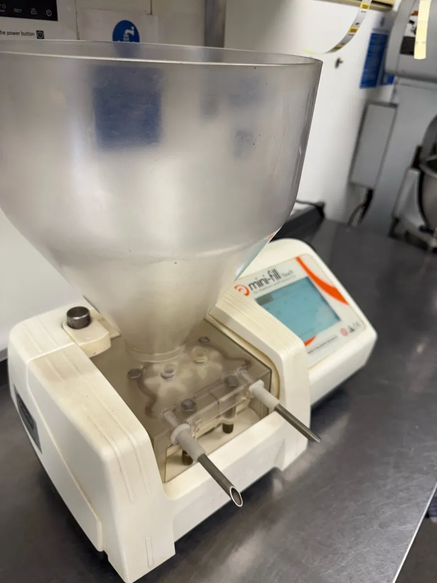 Bakery equipment ,dough divider,,filler machine - Image 3