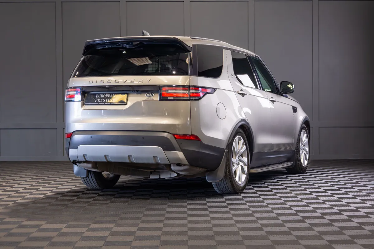 2020 Land Rover Discovery HSE 2 Seat Commercial - Image 3
