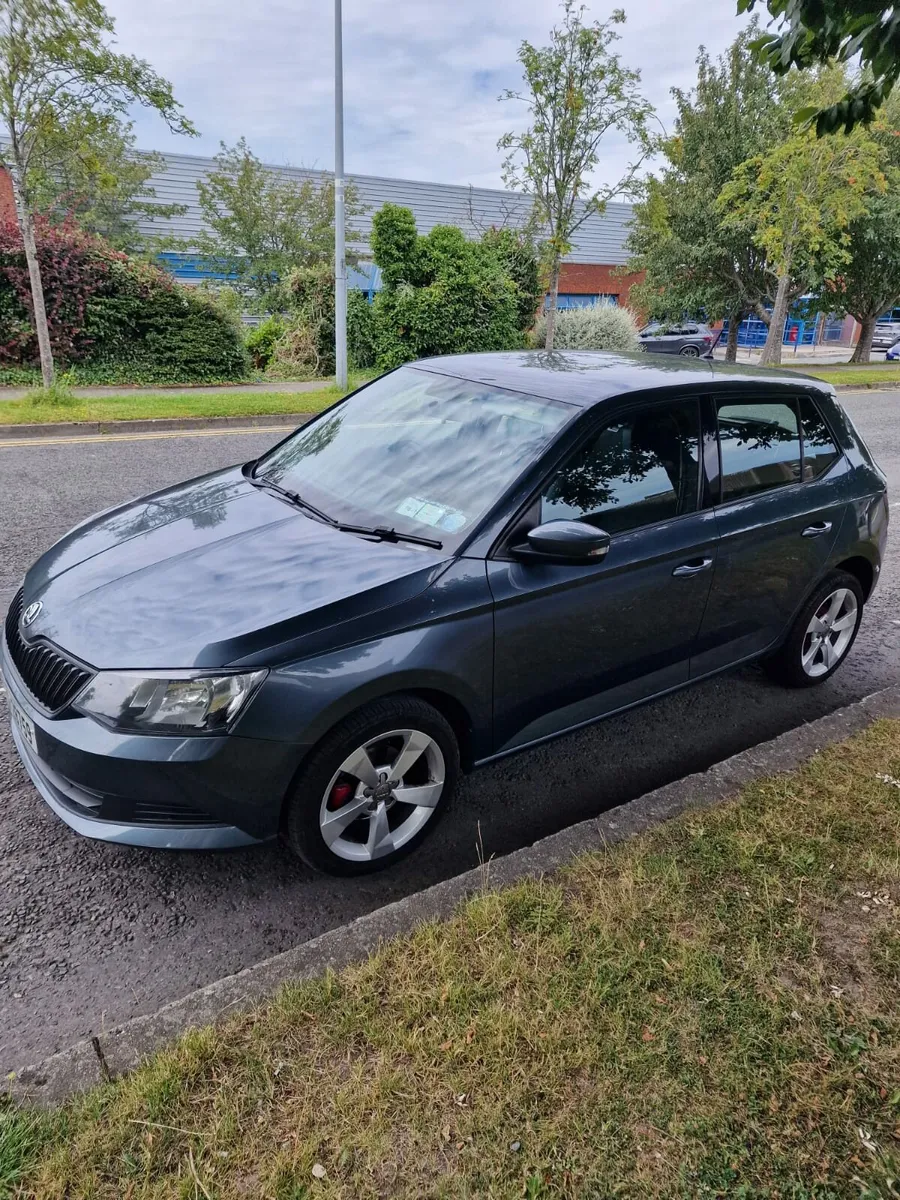 Car - Image 2