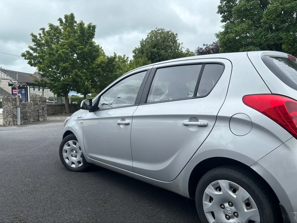 131 Hyundai i20 1.4 CRDI blue drive high spec - Image 3