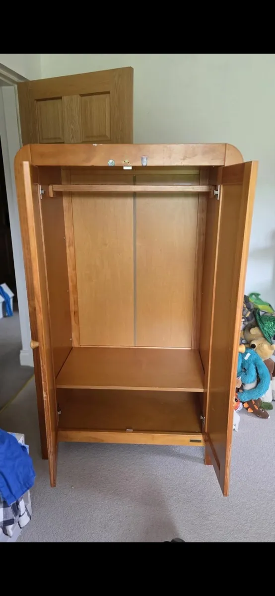 Children's wardrobe - Image 2