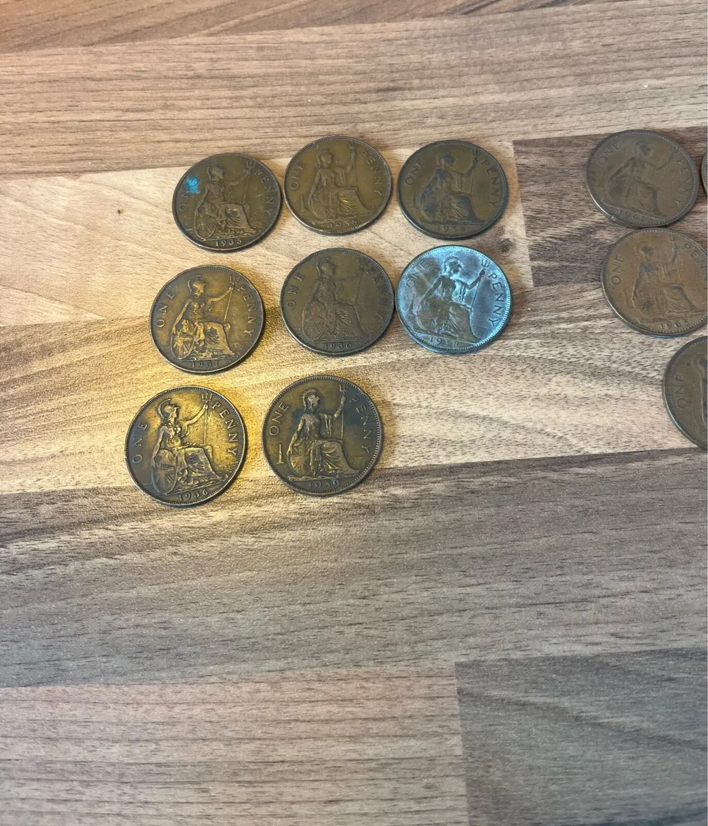 24 Antique English Penny Coins 1896-1967 - Image 2