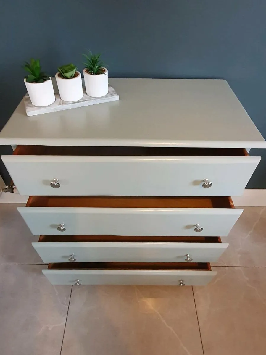 Chest of Drawers - Image 4