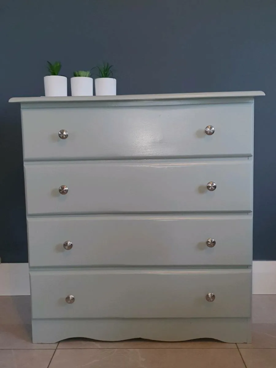 Chest of Drawers - Image 1