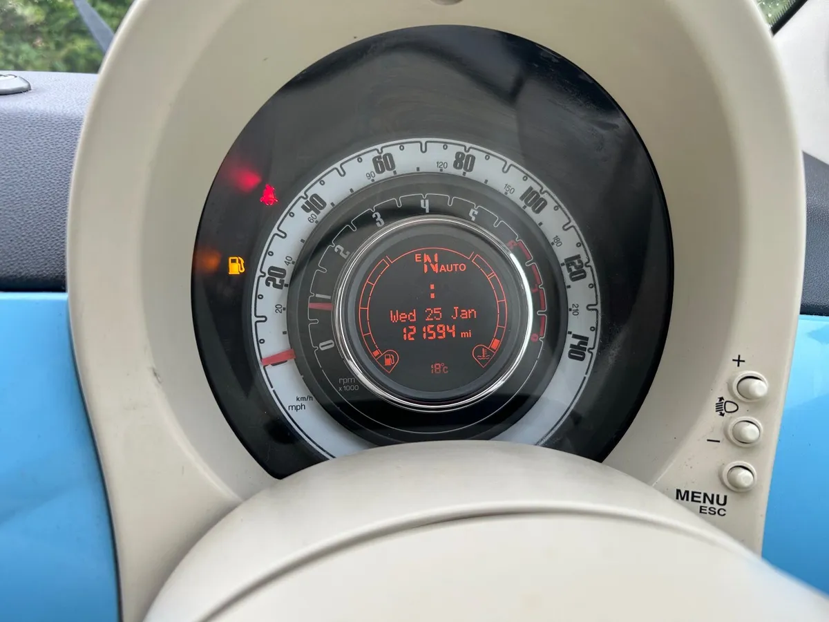 Fiat 500 c Automatic /Convertible 1.2 petrol - Image 2