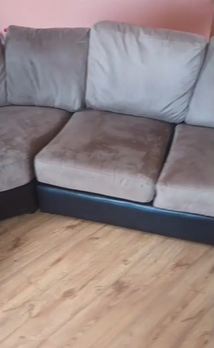 Corner Suite - Image 3