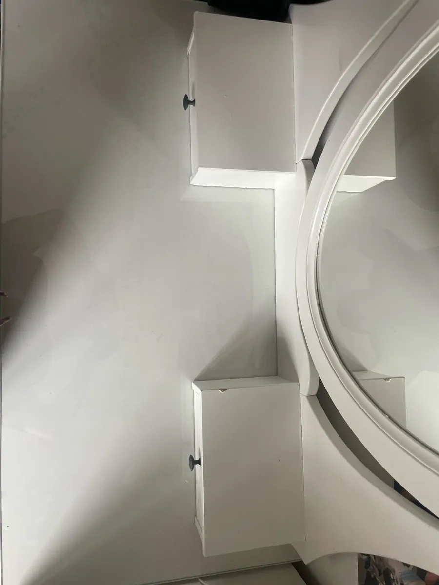 Vanity table - Image 4