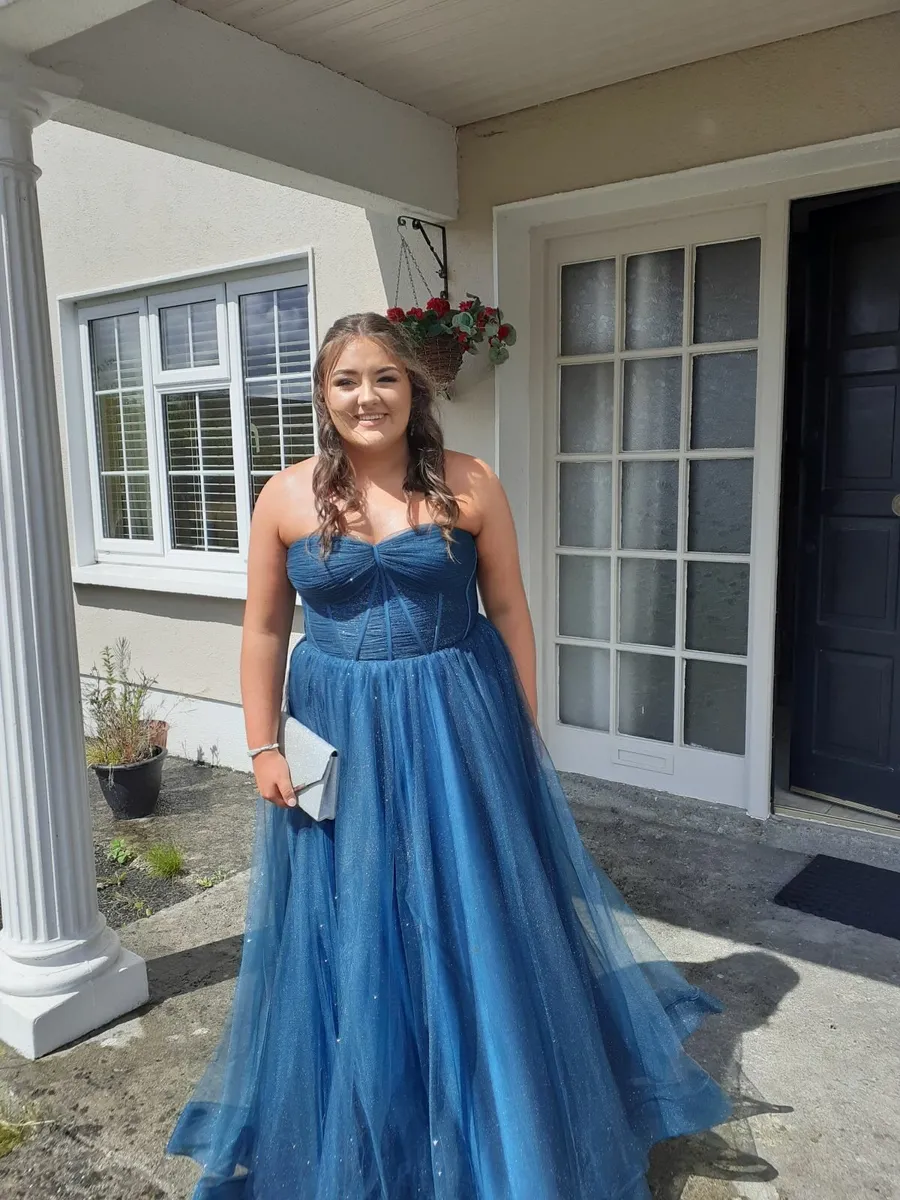 Debs Dress - Image 3