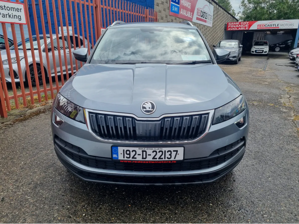 Skoda Karoq AMBITION 1.6 TDI 115HP 4DR - Image 2