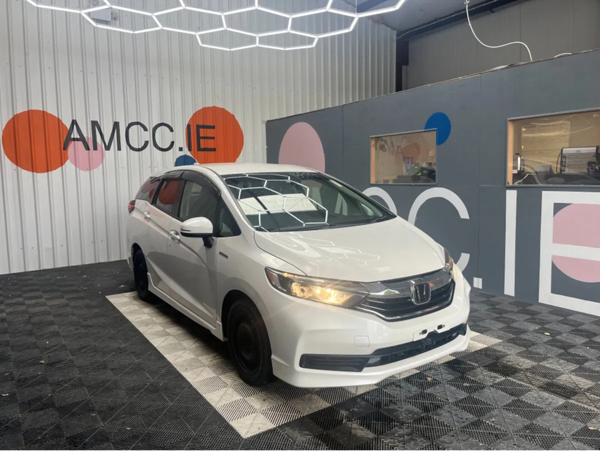 Honda Shuttle ONLY €15950! HONDA SHUTTLE 1.5 HYBRI - Image 1