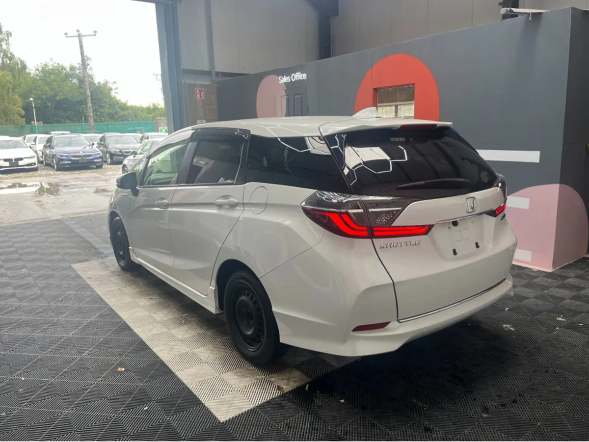 Honda Shuttle ONLY €15950! HONDA SHUTTLE 1.5 HYBRI - Image 4