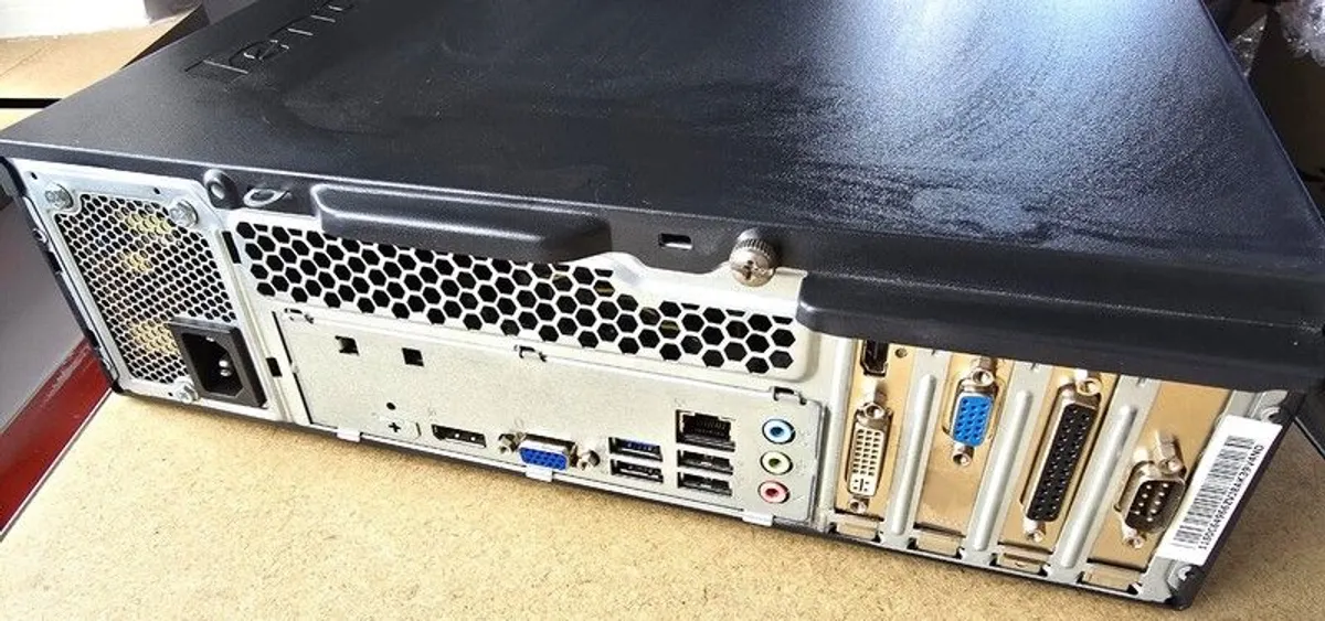 Lenovo Thinkcentre E73 Pc Workstation INTEL i5 | 8GB RAM | 250GB SSD - Image 2