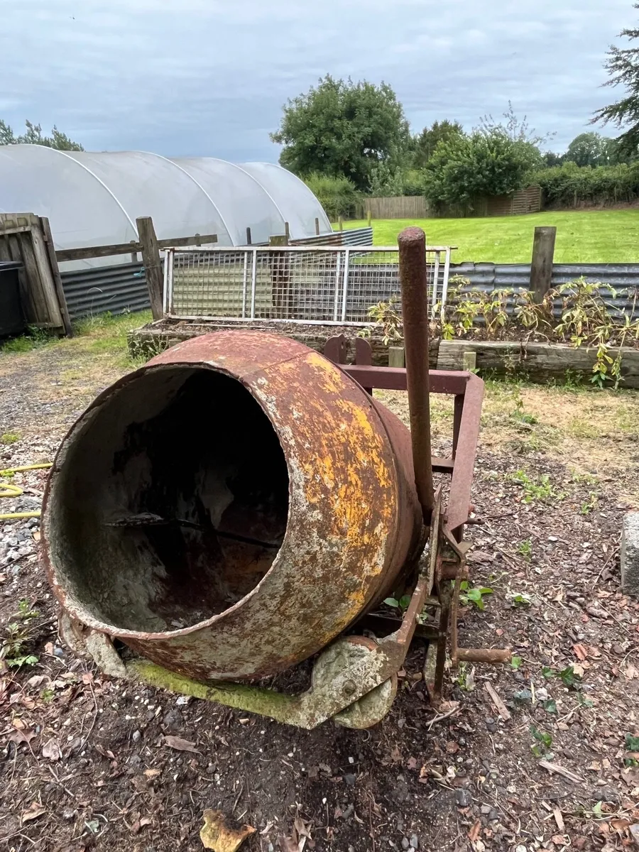 Cement Mixer - Image 1