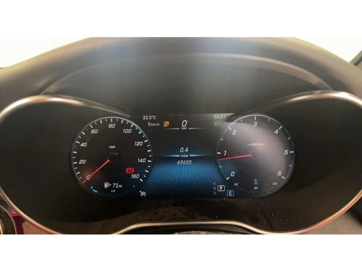 Mercedes-Benz GL-Class 2.0 GLC220d AMG Line (Premi - Image 3