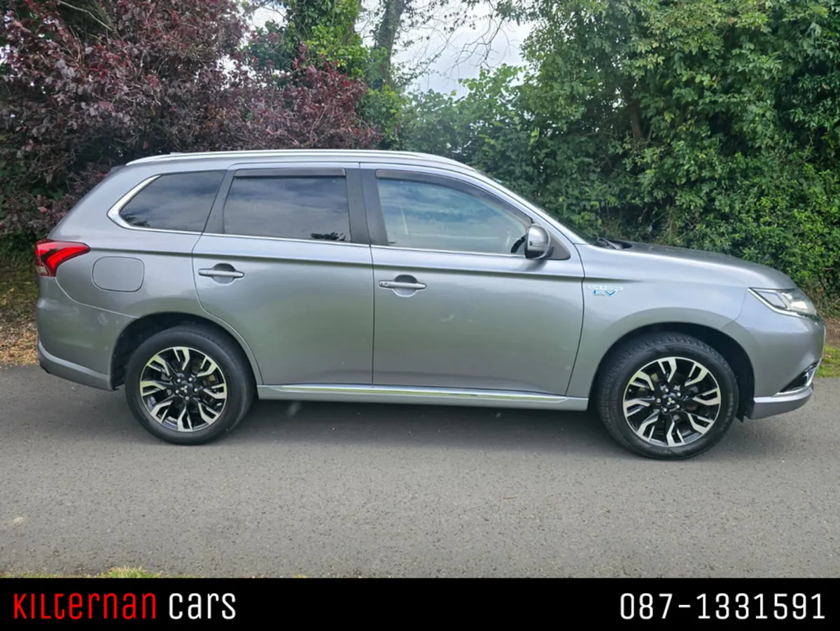 Mitsubishi Outlander 2.0 KOTU PHEV 200PS 5DR AUTO - Image 3