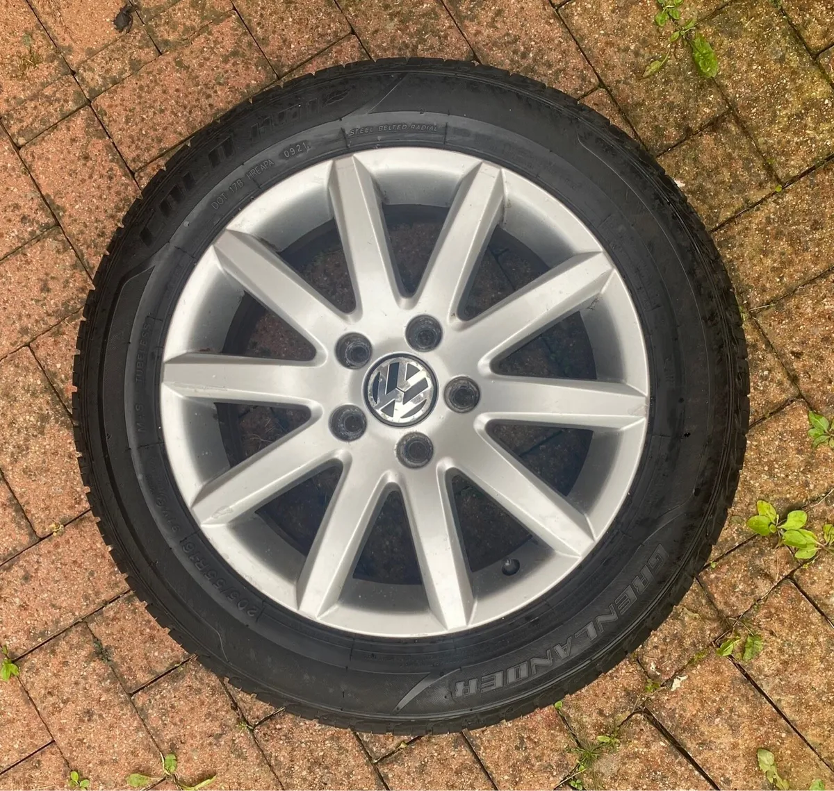 VW 16” alloy wheels & new tyres - Image 2