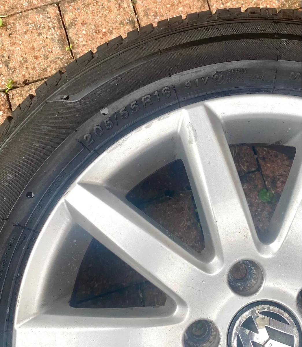 VW 16” alloy wheels & new tyres - Image 4