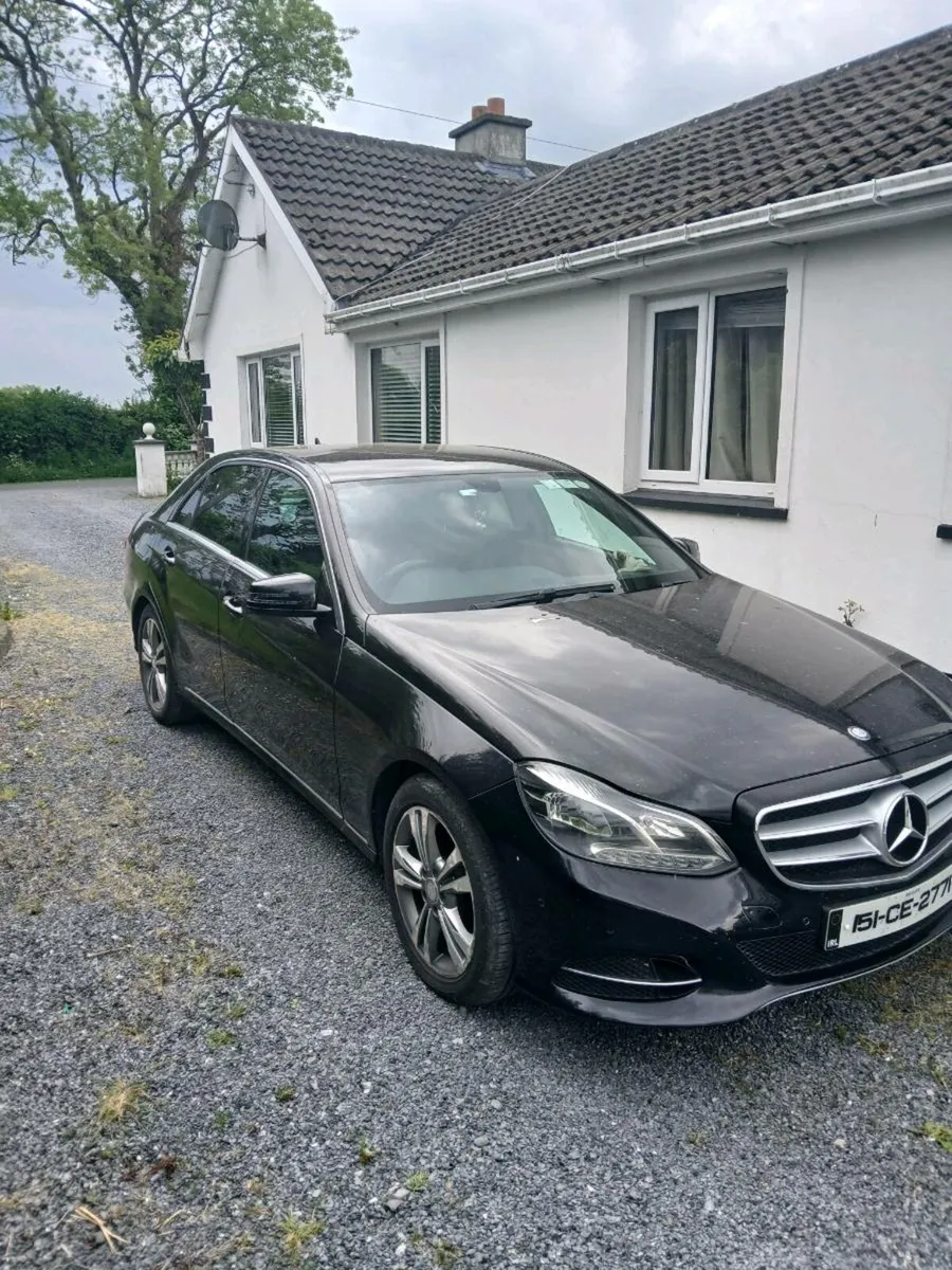 Mercedes E220 - Image 2