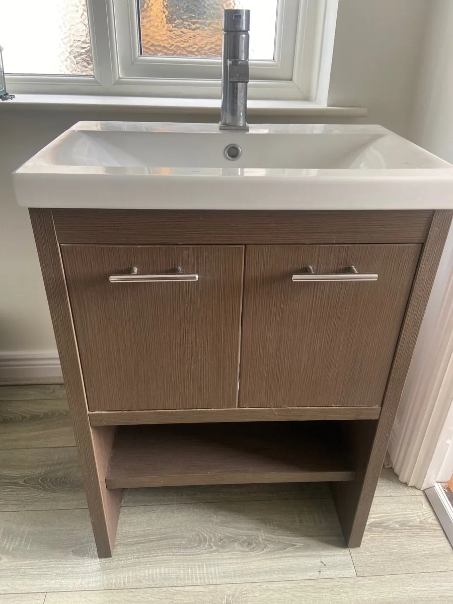 Bathroom vanity unit - Image 2