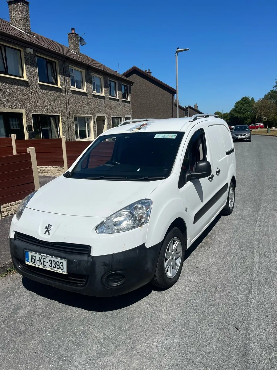 Van - Image 1