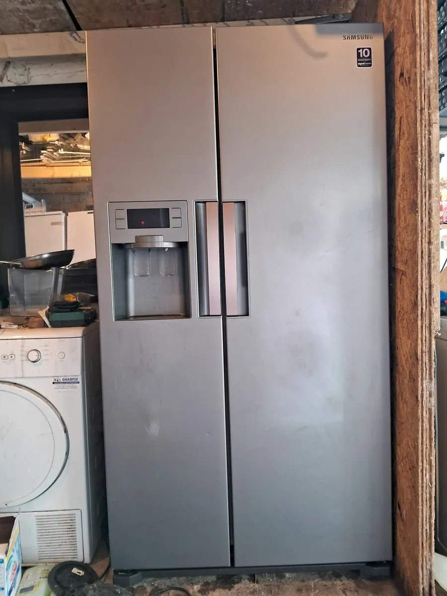 SAMSUNG AMERICAN FRIDGE AND FREEZER - Image 1