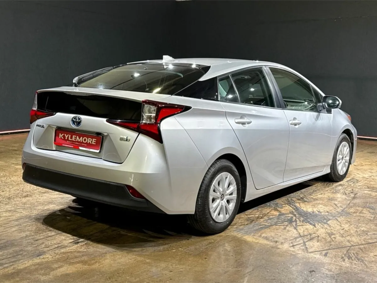 Toyota Prius 1.8 HYBRID AUTOMATIC - Image 4