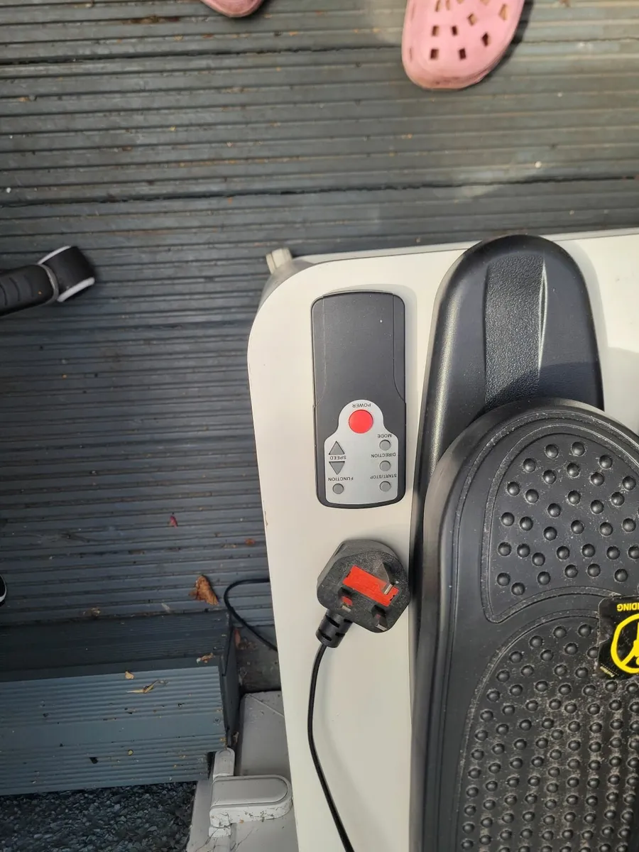 Elliptical Trainer - Orbitrek MX - Image 2