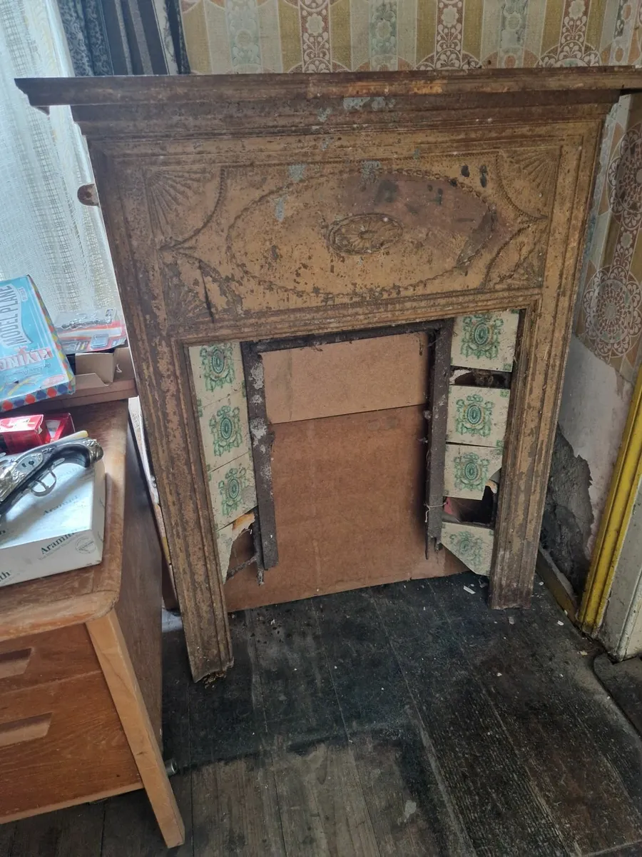 Vintage Cast Iron Fire Place - Image 1