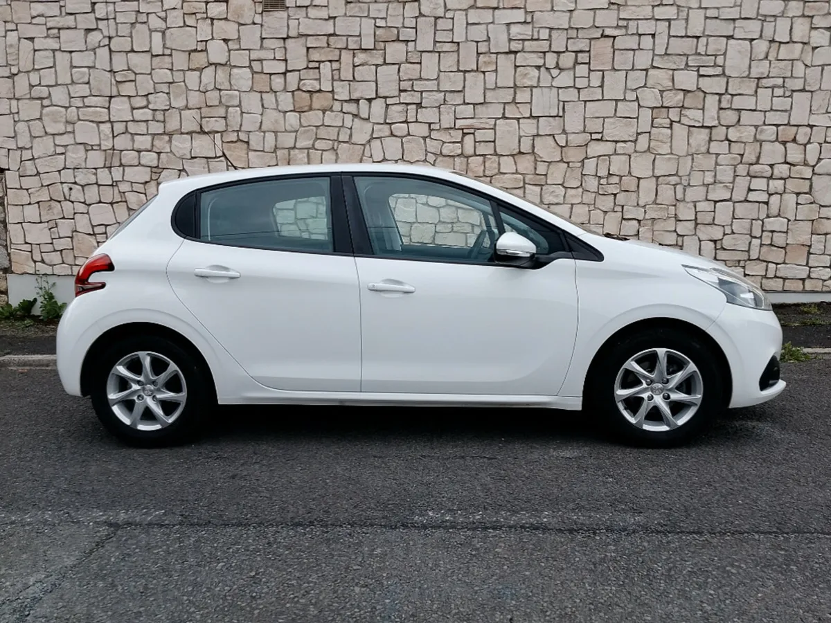 Peugeot 208 Active 1.2 68 4DR - Image 2