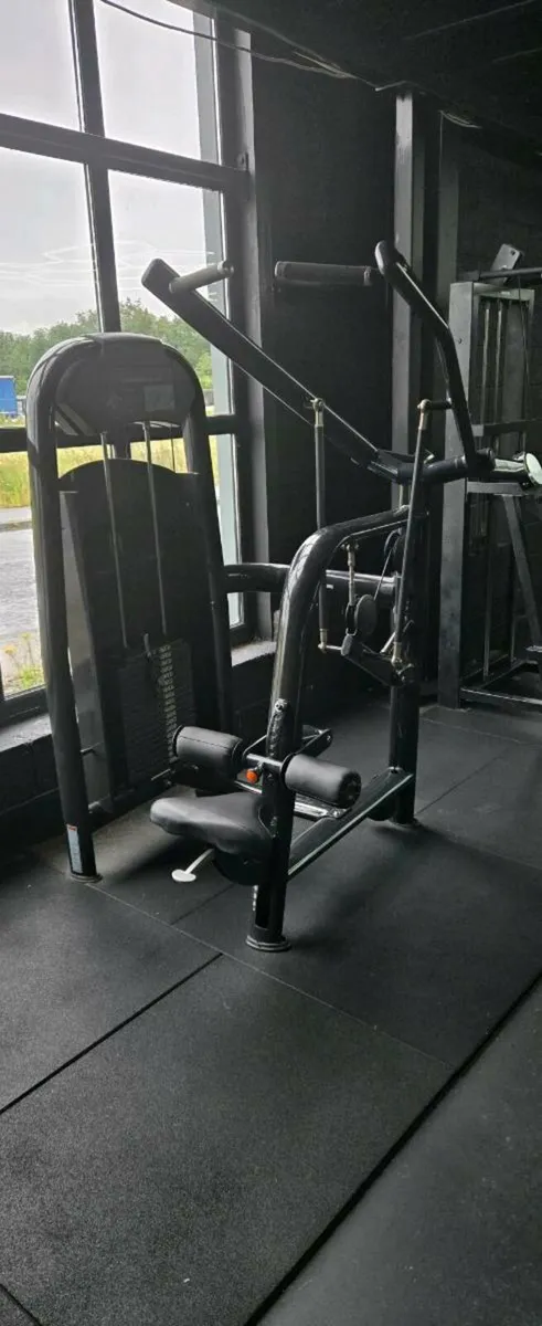 Commercial gym equipment - Image 2