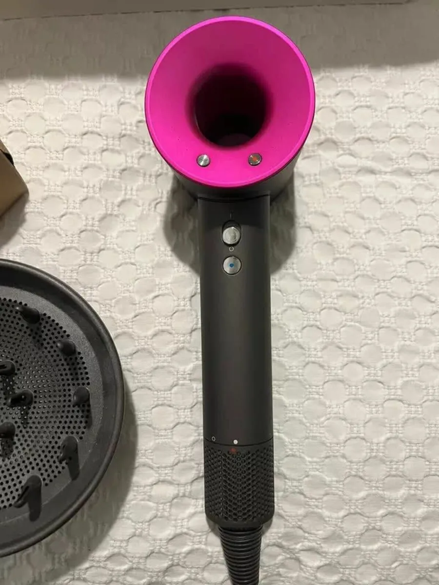 Dyson hair dryer - Image 4