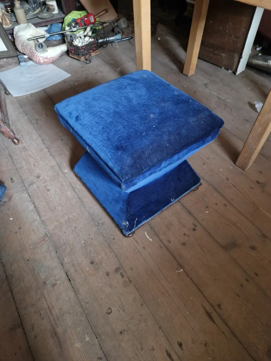 Vintage Foot Stool Sewing Box - Image 3