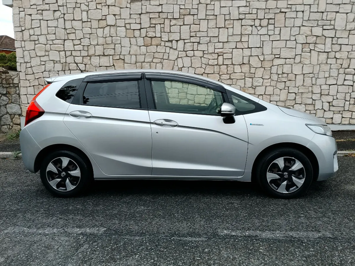 Honda Fit GP5 Hybrid 5DR Auto - Image 2