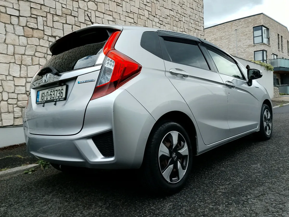 Honda Fit GP5 Hybrid 5DR Auto - Image 3