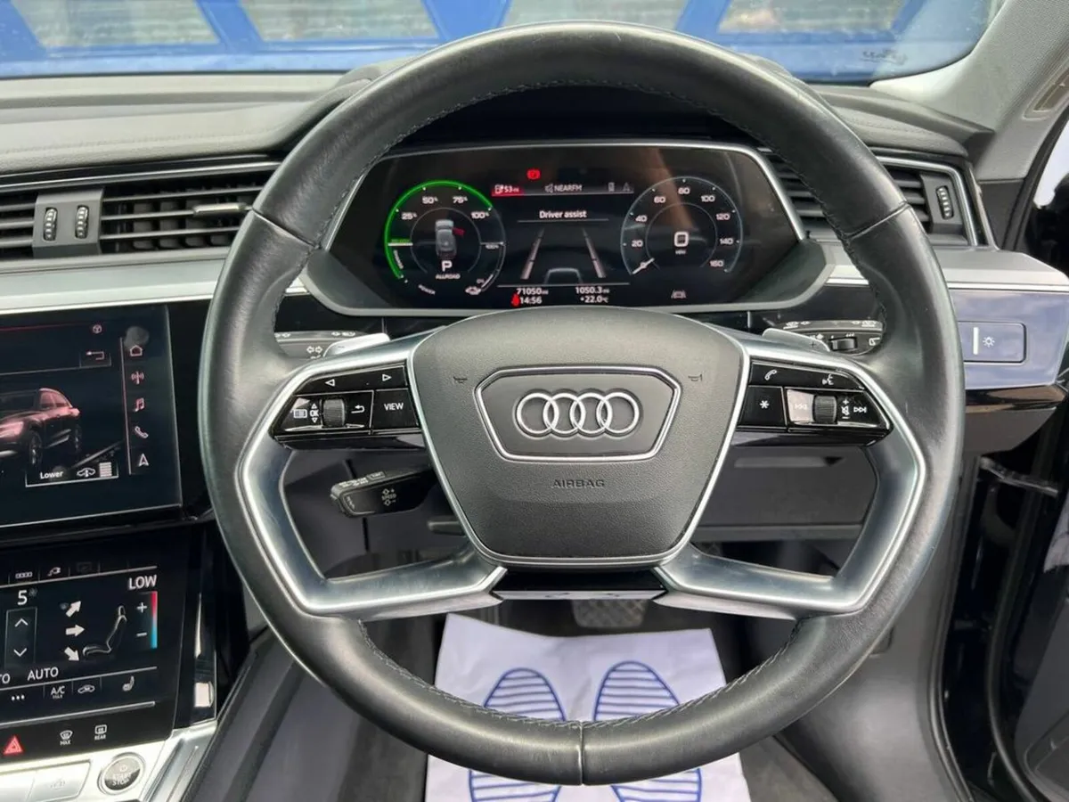 Audi e-tron 50 QUATTRO SPORT RS-PERFORMANCE // NEW - Image 4