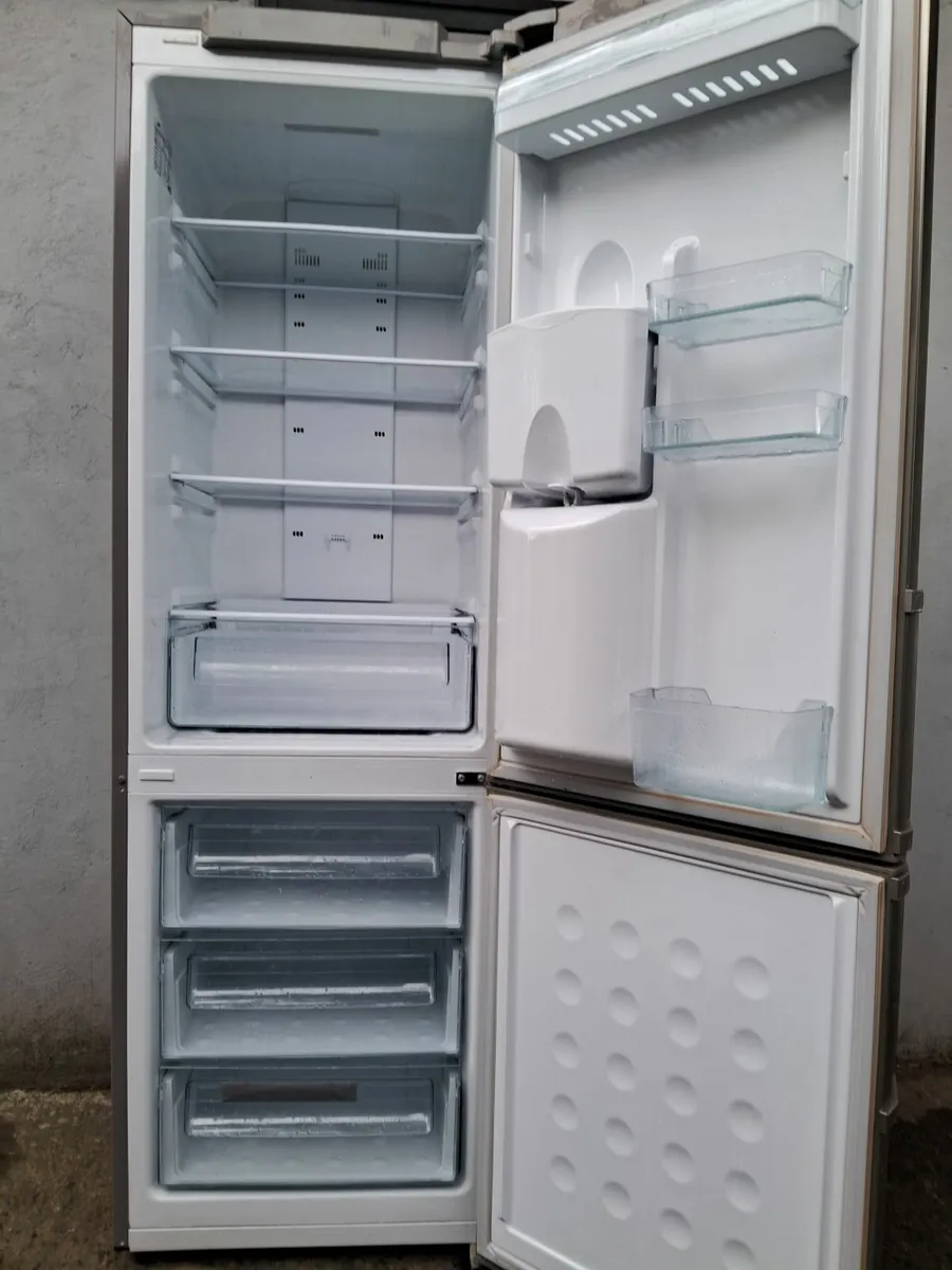 FRIDGE AND FREEZER - Image 4