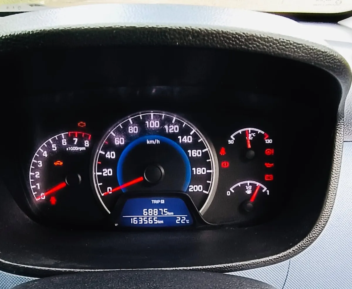 Hyundai i10 2016 - Image 2