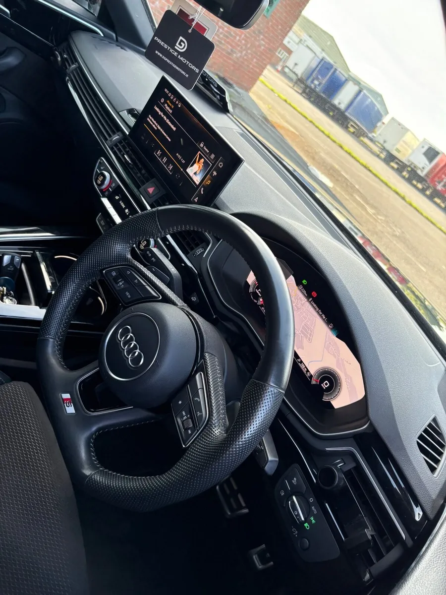 Audi A4 S-Line Black Edition - Image 4