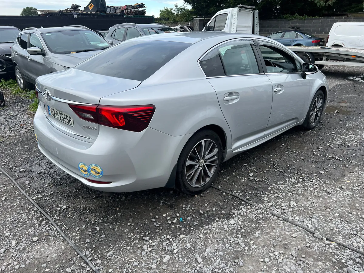 2015 Toyota Avensis 2.0 Diesel drive away - Image 4