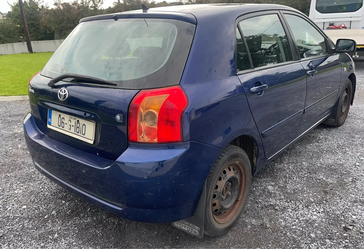 2006 Toyota Corolla - Image 4