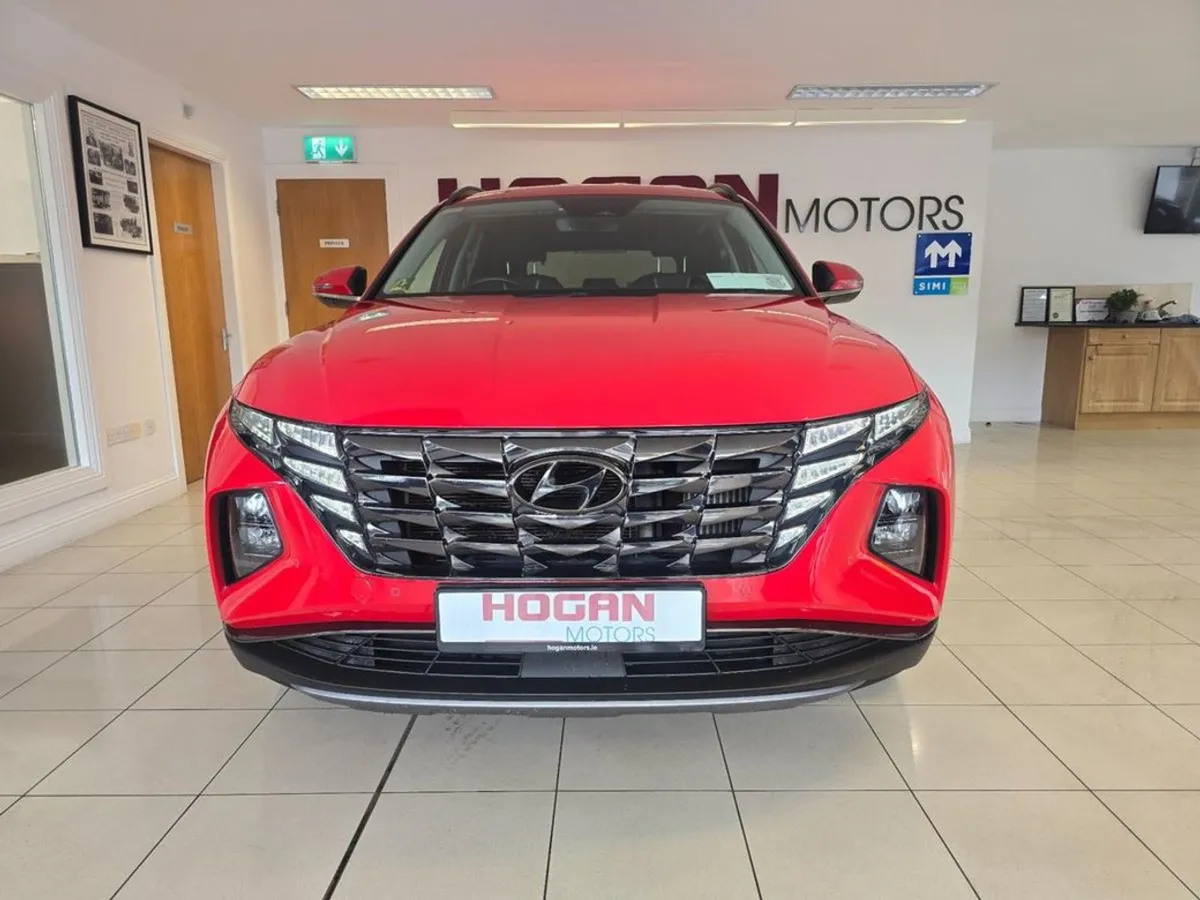 Hyundai Tucson Executive Plus Diesel Best Spec - Image 2